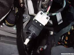 See U1085 repair manual